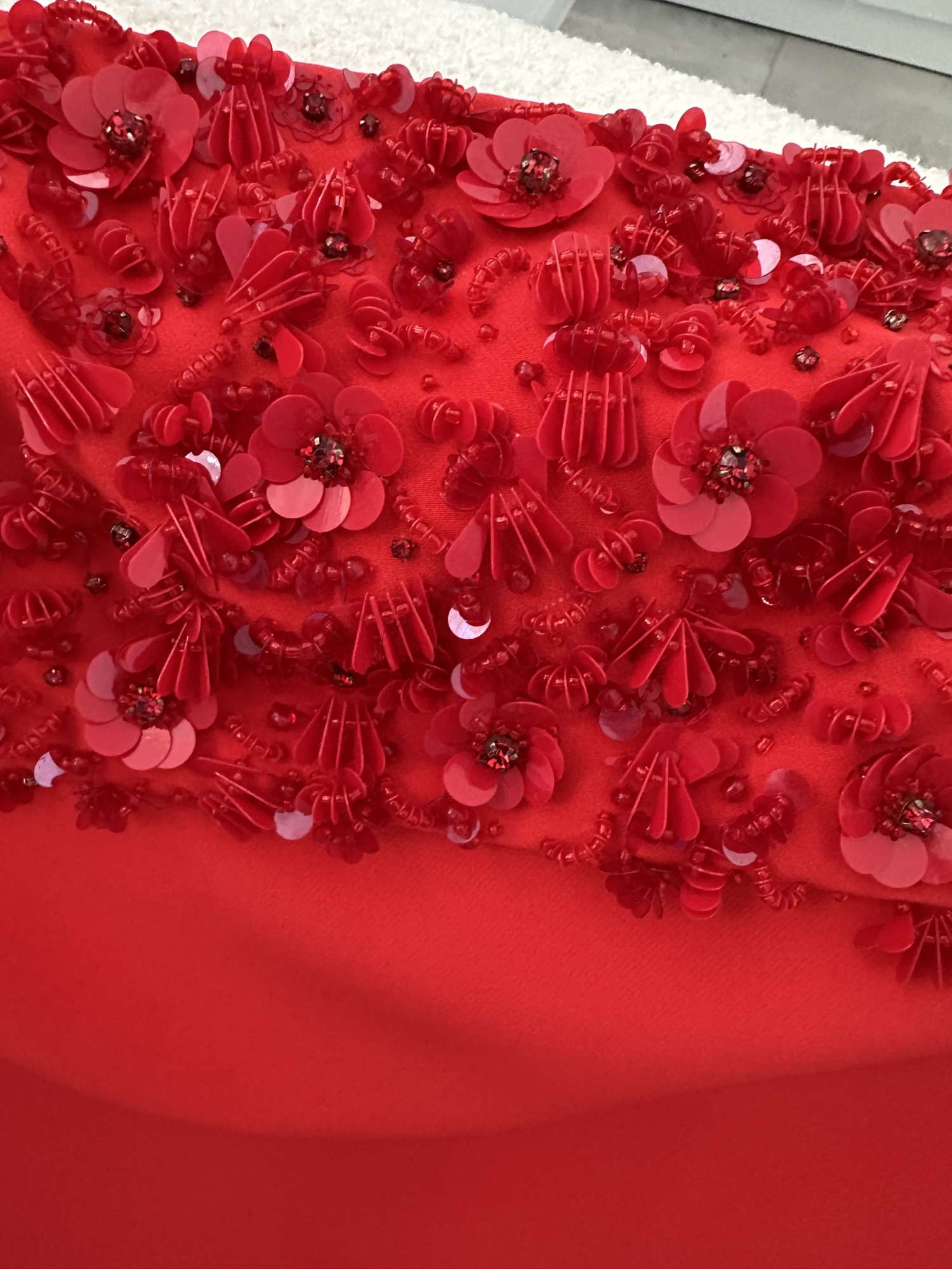 Parosh kokteilové šaty