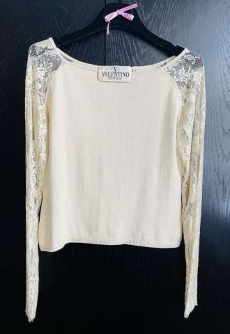 https://vipluxury.sk/VALENTINO VINTAGE PULÓVRIK