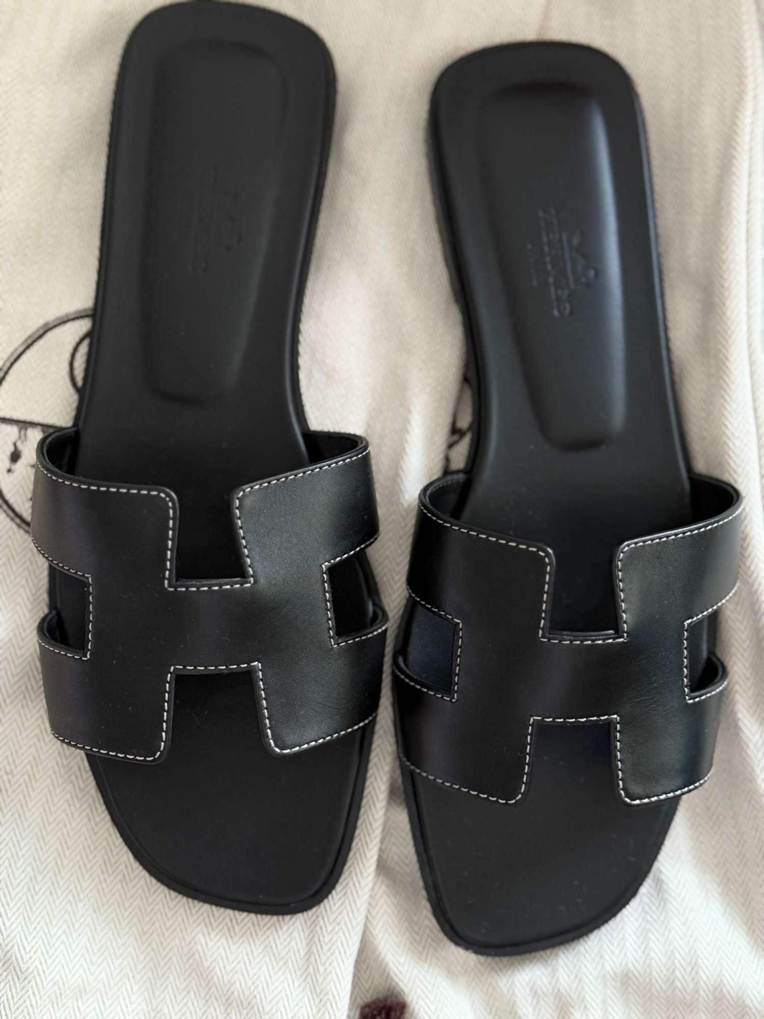 Nové šľapky Hermes Oran čierne, veľkosť 38,5 bez krabičky