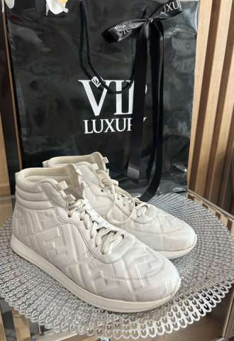 https://vipluxury.sk/Fendi tenisky