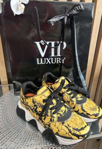 https://vipluxury.sk/Versace tenisky