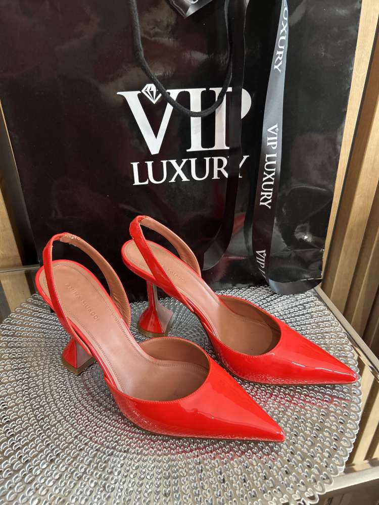 Amina Muaddi sandále