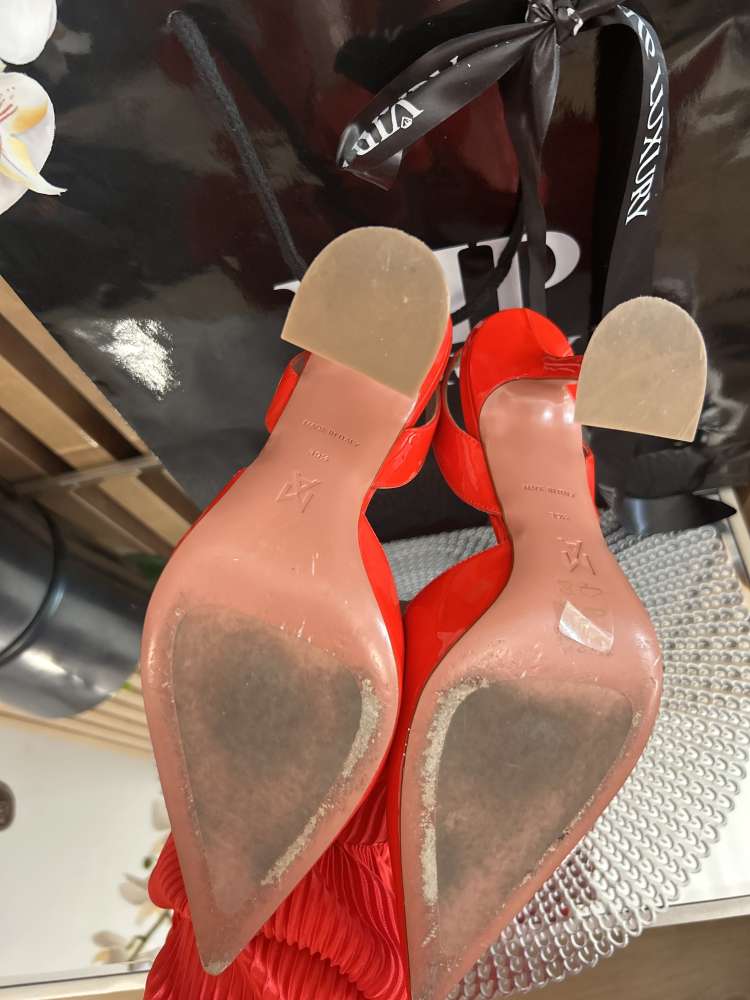 Amina Muaddi sandále