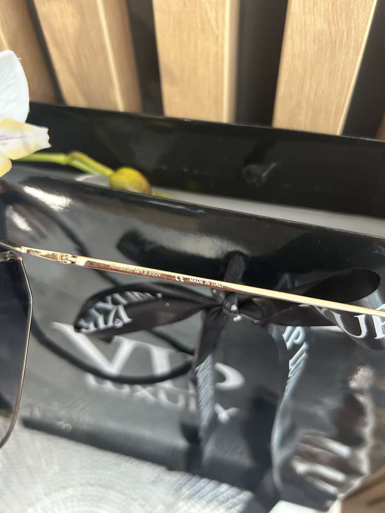 Alexander McQueen okuliare