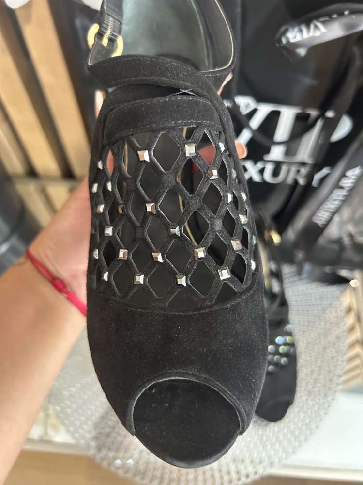 Louis Vuitton sandále