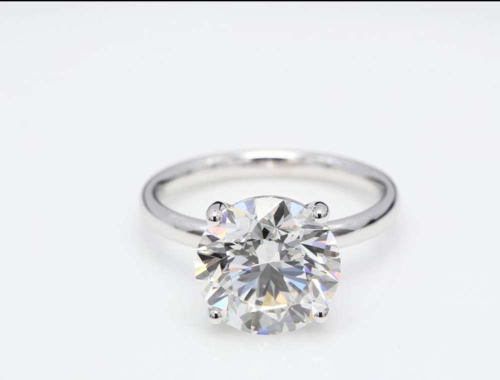 Prsteň s laboratórnym briliantom 5 karát