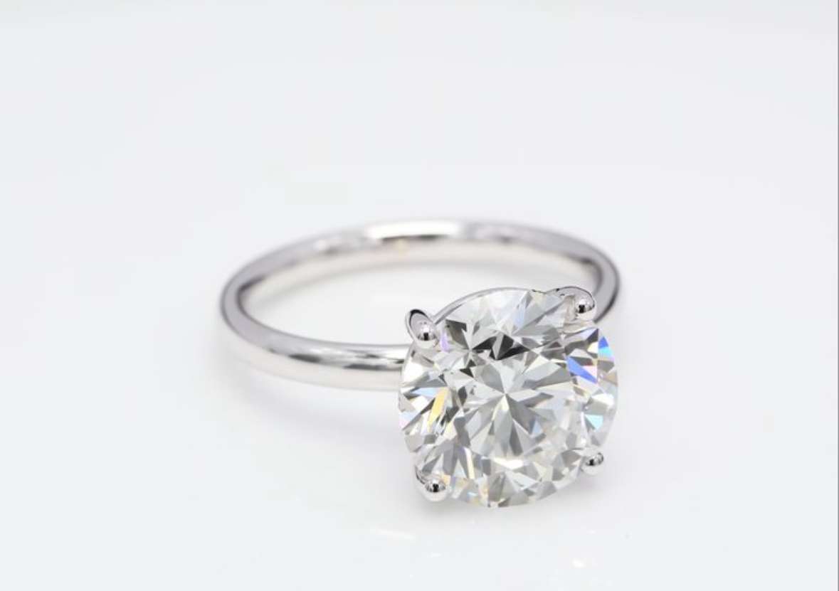 Prsteň s laboratórnym briliantom 5 karát