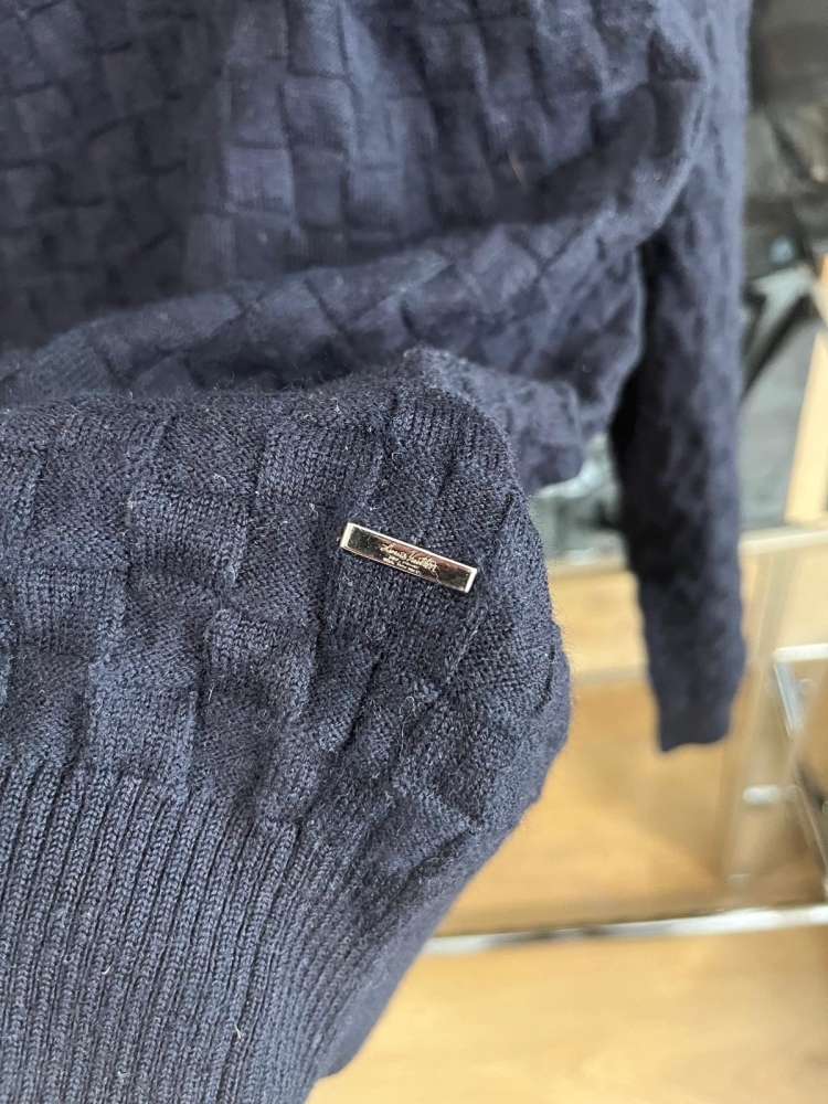 Louis Vuitton sveter