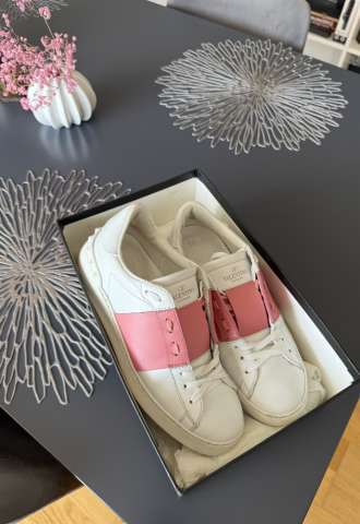 https://vipluxury.sk/Valentino Garavani 38,5