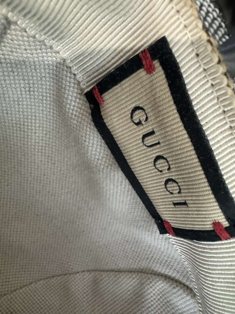 Gucci silt