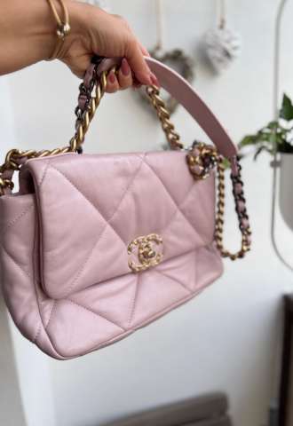 https://vipluxury.sk/Chanel 19 small