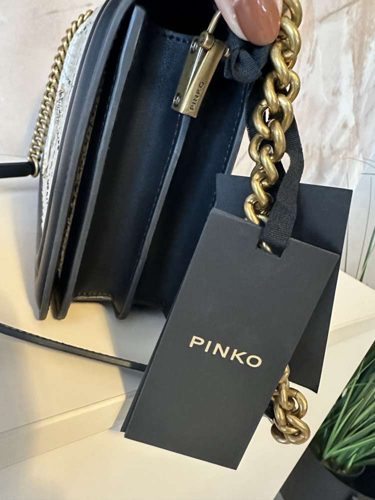 Stylova crossbody kabelka Pinko Love Click