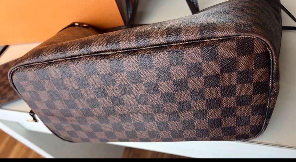 Louis Vuitton neverfull mm