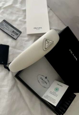 https://vipluxury.sk/Kremova celenka Prada (hrubsia)