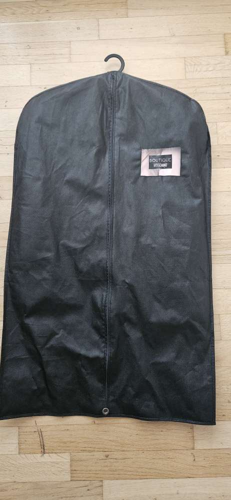 Moschino Butique v38