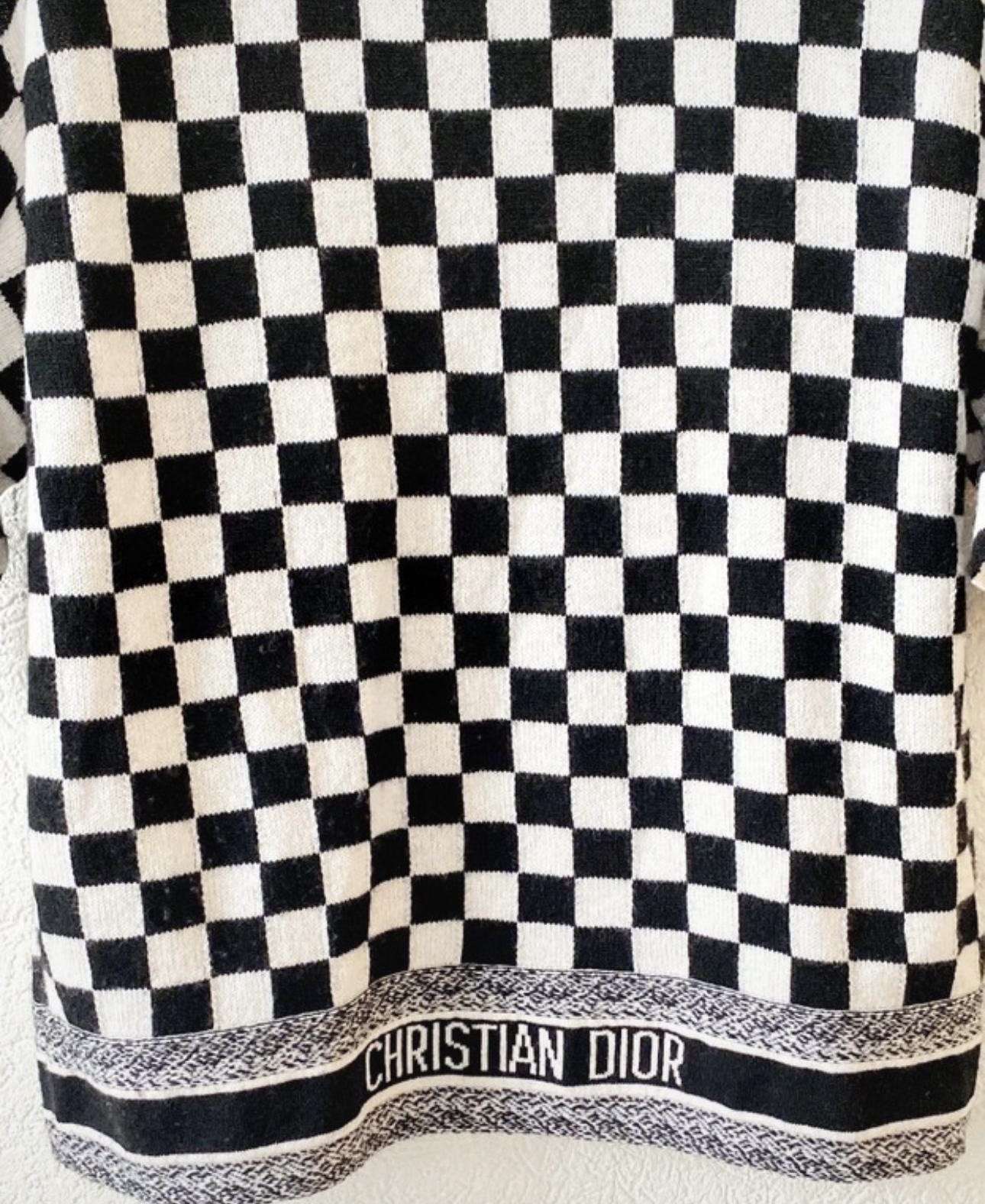 Dior tričko / sveter