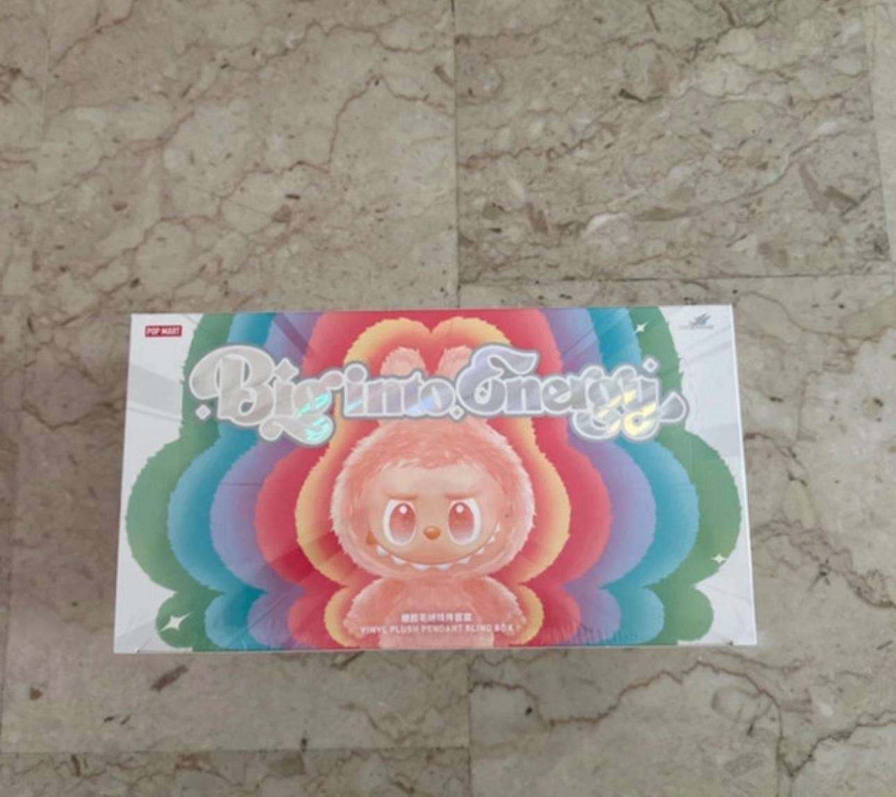 Labubu Big into energy set