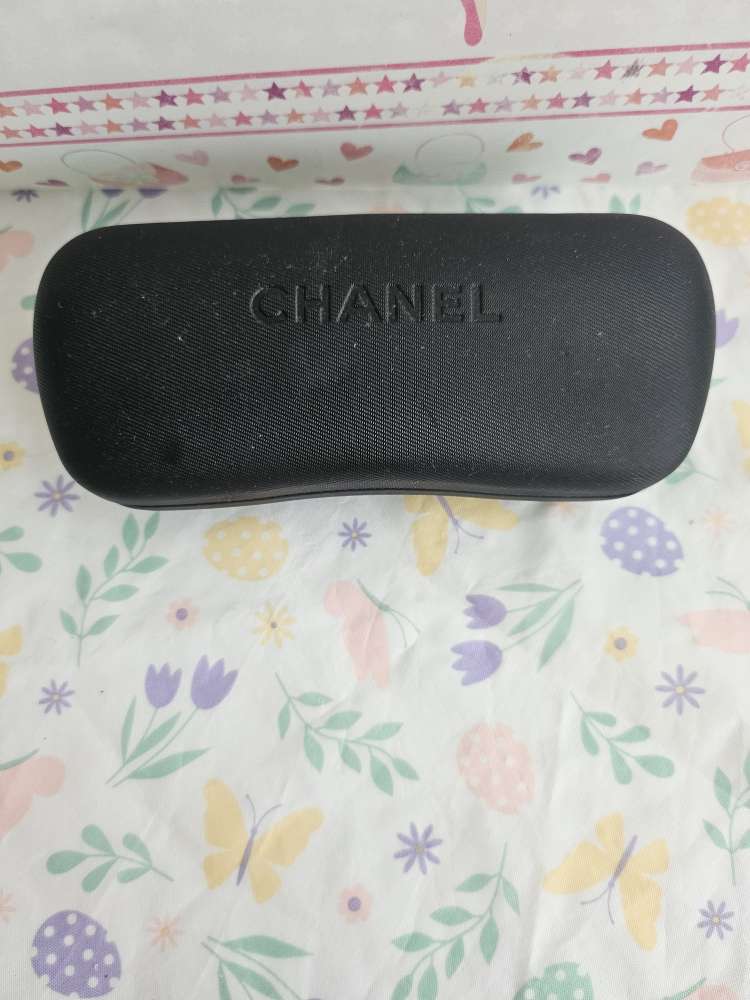 CHANEL slnečné okuliare