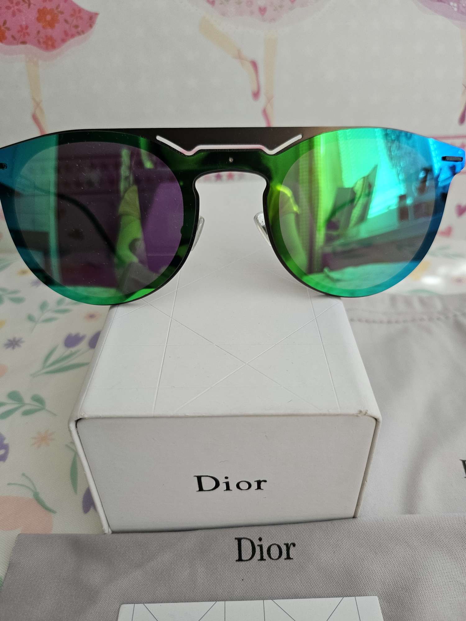 DIOR slnečné okuliare