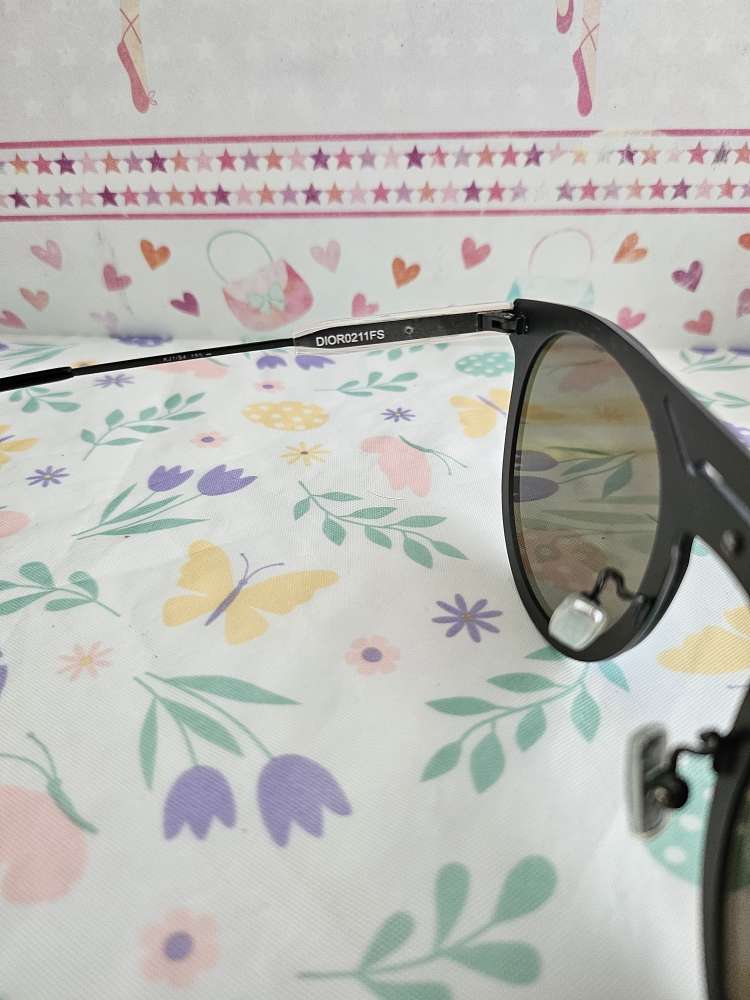 DIOR slnečné okuliare