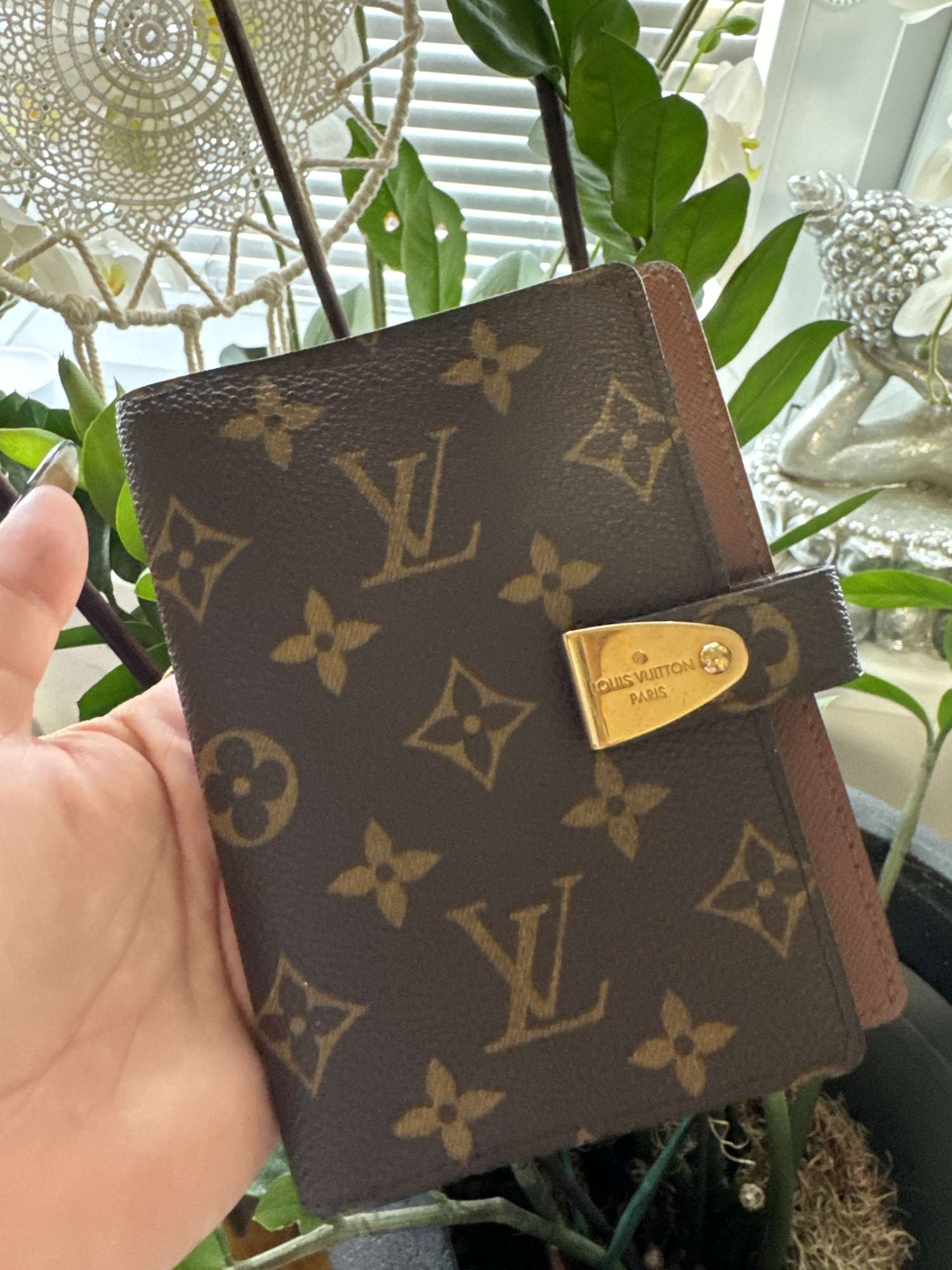 Louis Vuitton agenda
