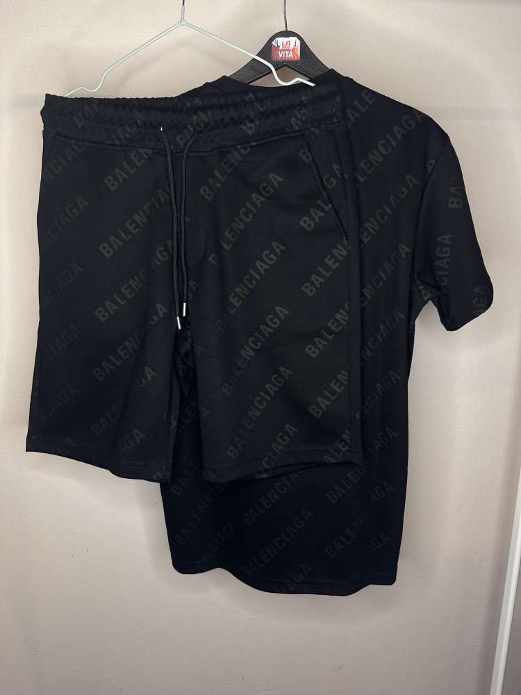 BALENCIAGA Black on Black set