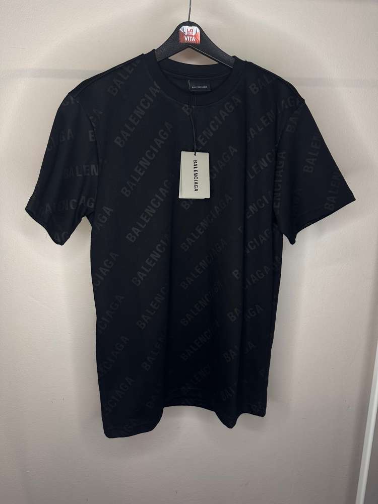 BALENCIAGA Black on Black set