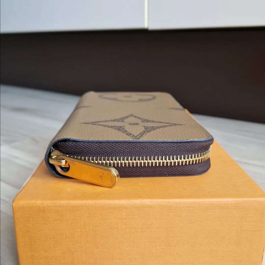 Louis Vuitton Zippy