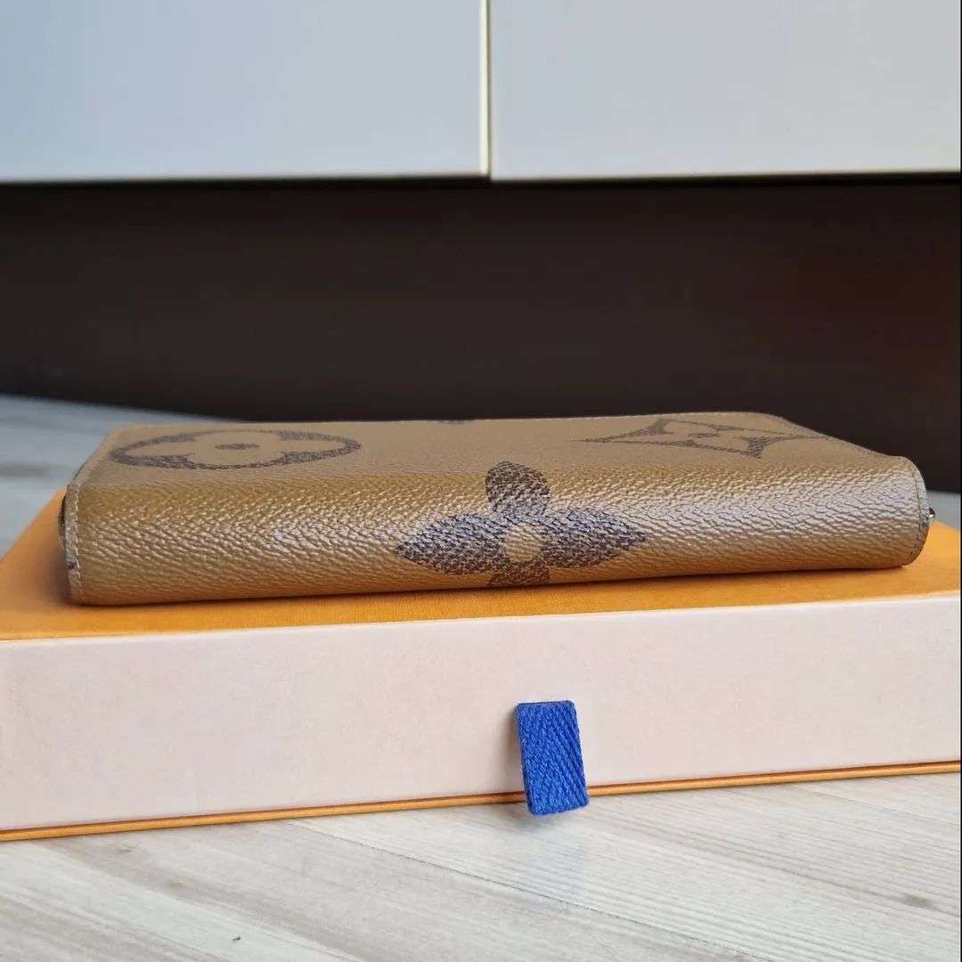 Louis Vuitton Zippy