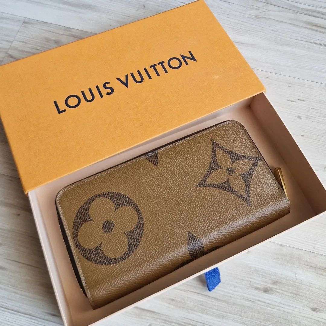Louis Vuitton Zippy