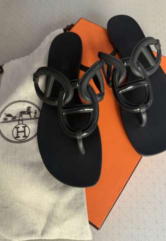 https://vipluxury.sk/Hermes beach