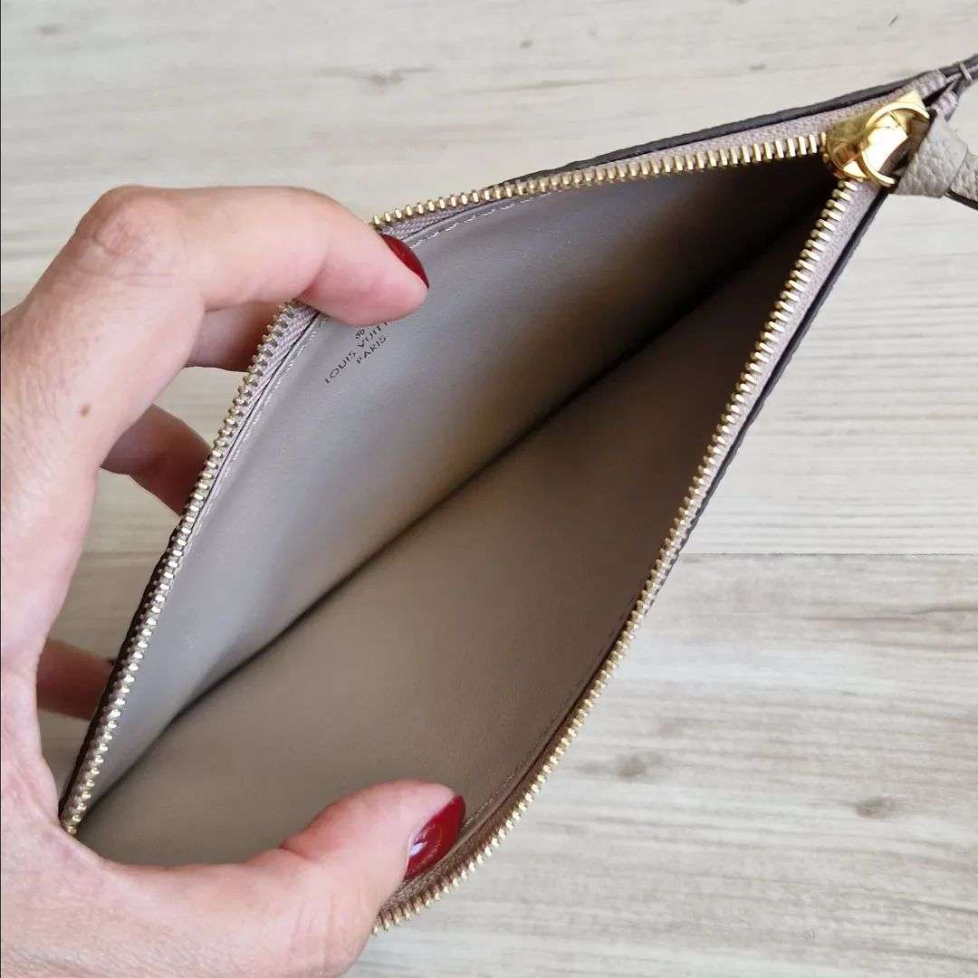 Louis Vuitton Pochette