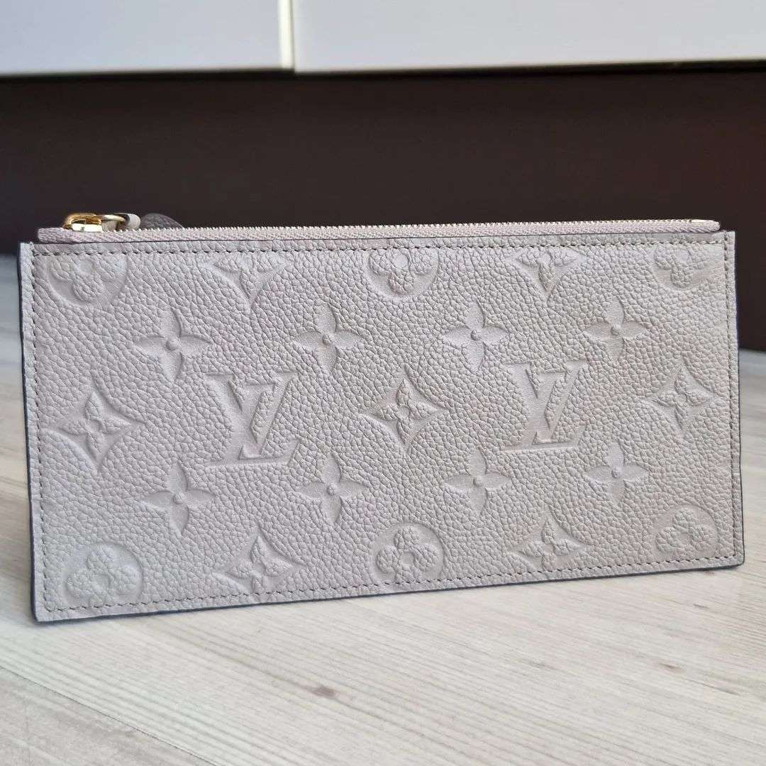 Louis Vuitton Pochette