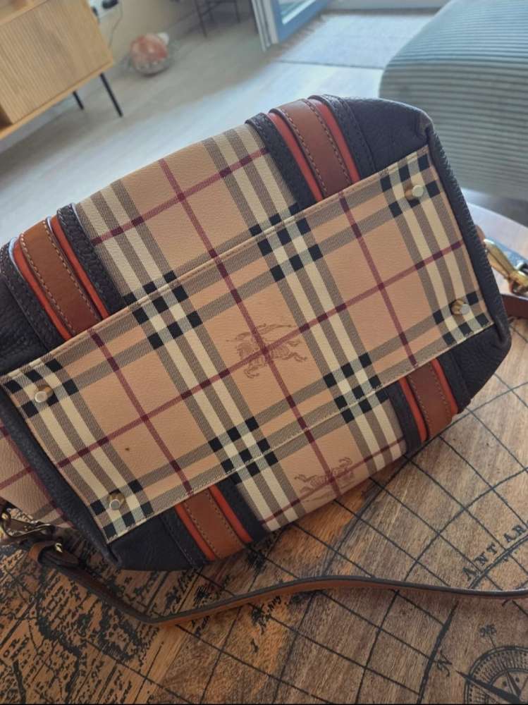 Burberry Tote Jameson kabelka