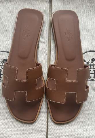 https://vipluxury.sk/Nové šľapky HERMES model Oran farba GOLD 38,5