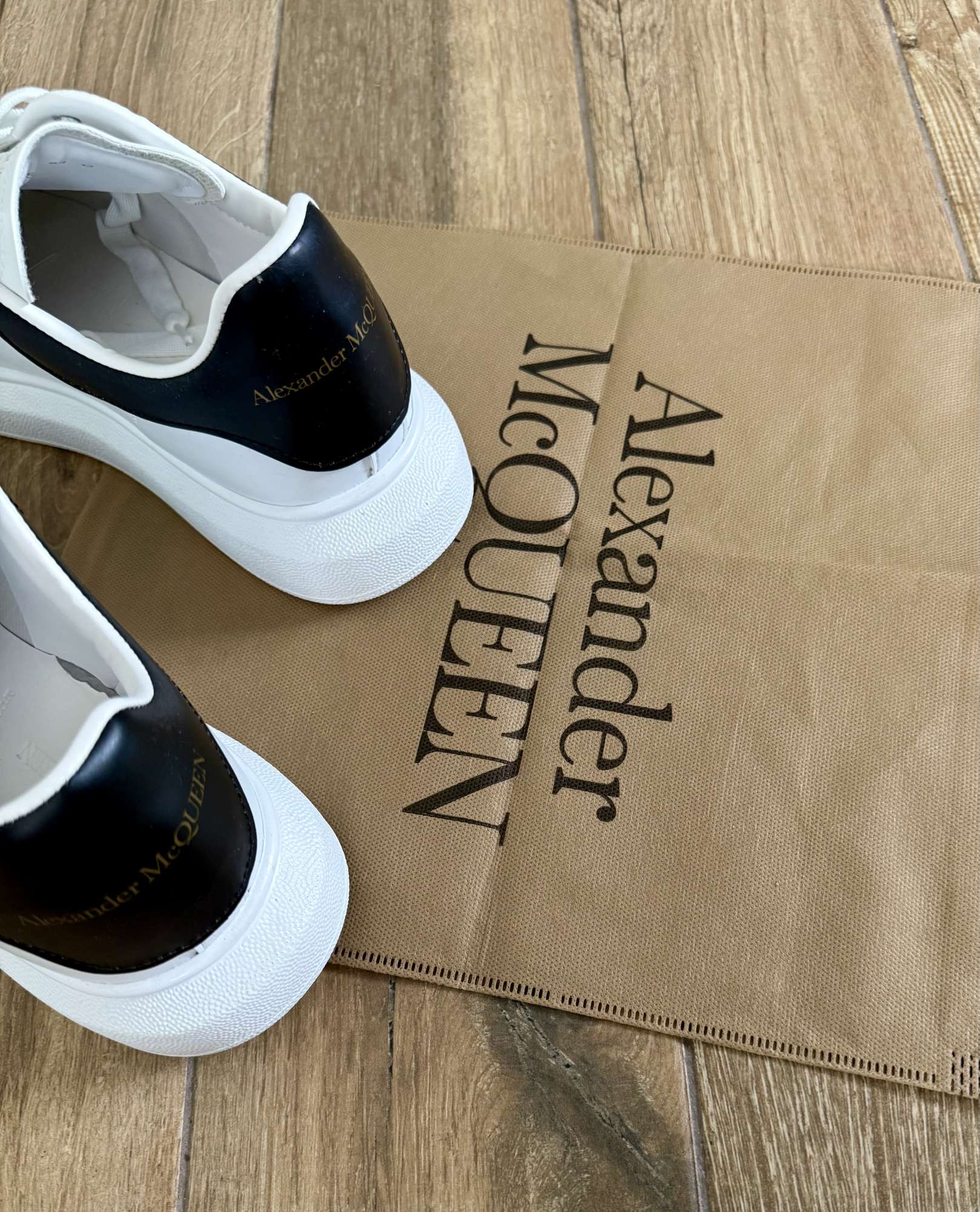 Alexander McQueen 44