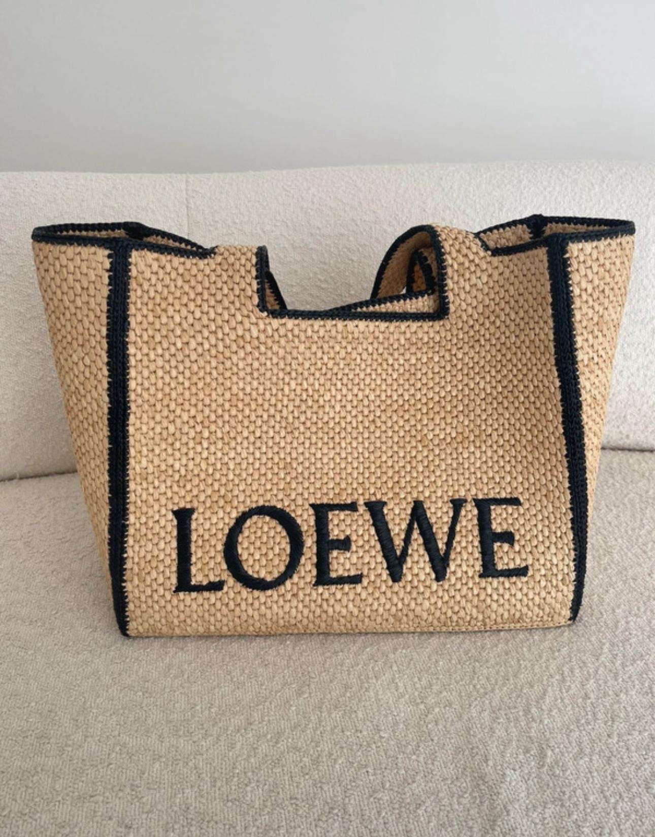 Loewe kabelka