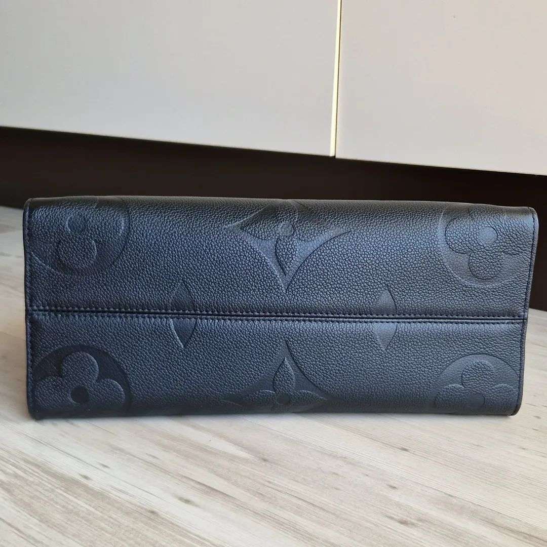 Louis Vuitton Onthego MM
