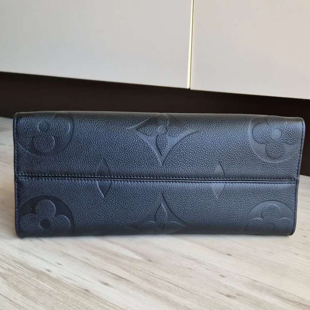 Louis Vuitton Onthego MM
