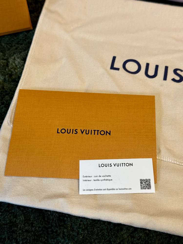 Louis Vuitton OnTheGo PM Baby pink