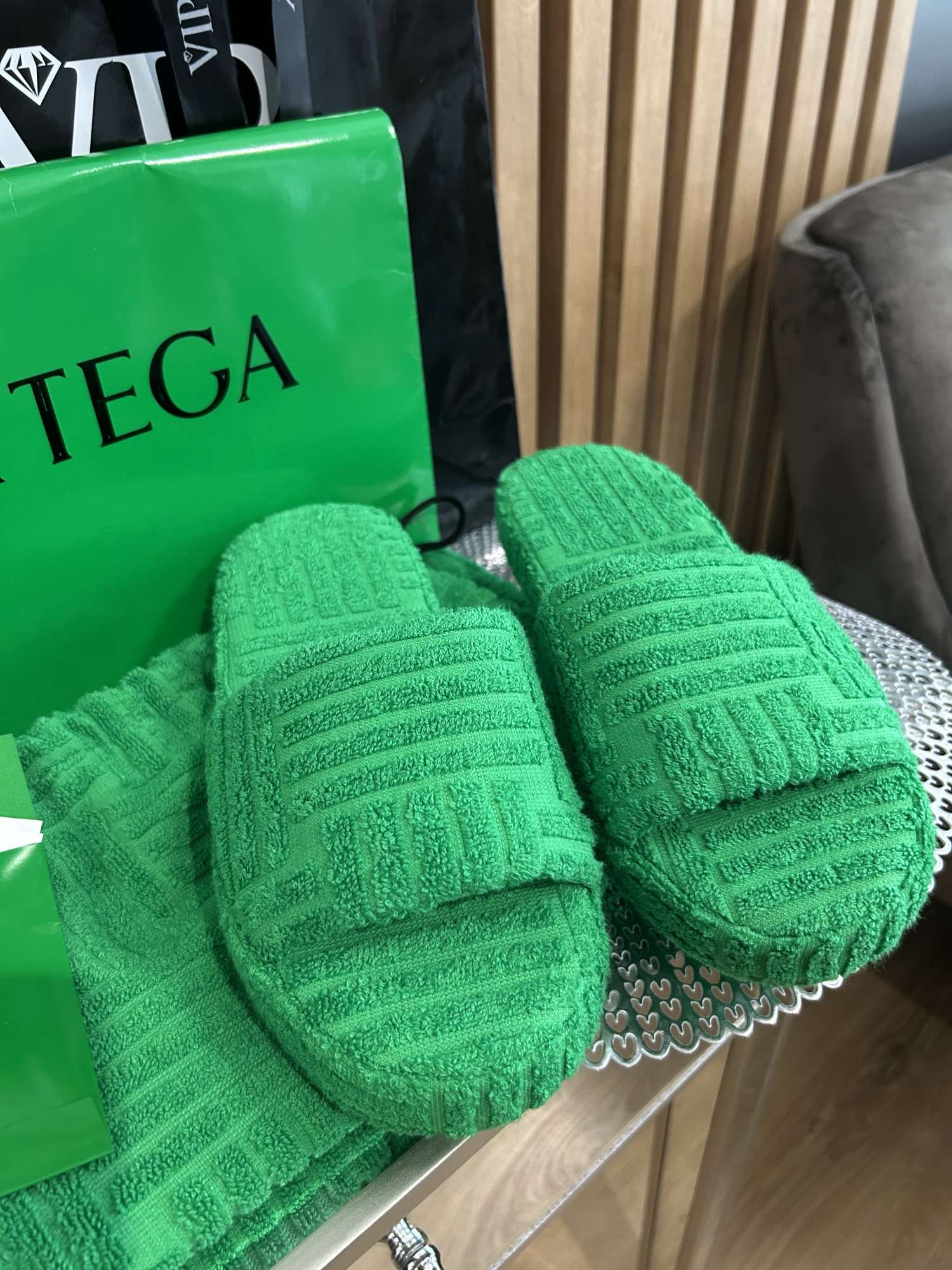 Bottega Veneta šľapky