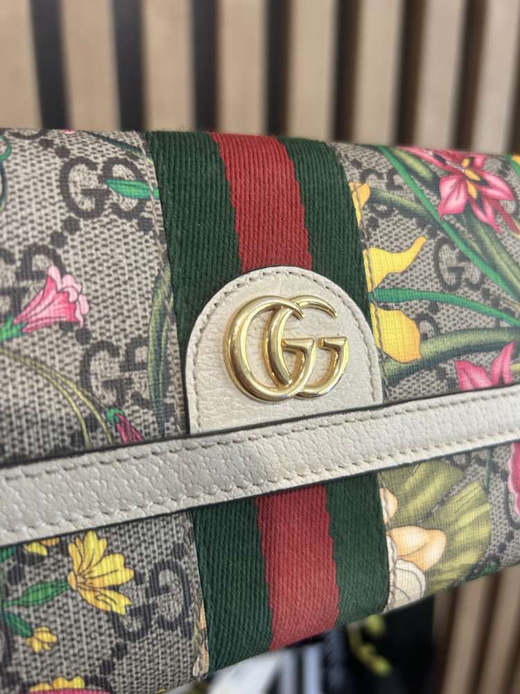 Gucci peňaženka