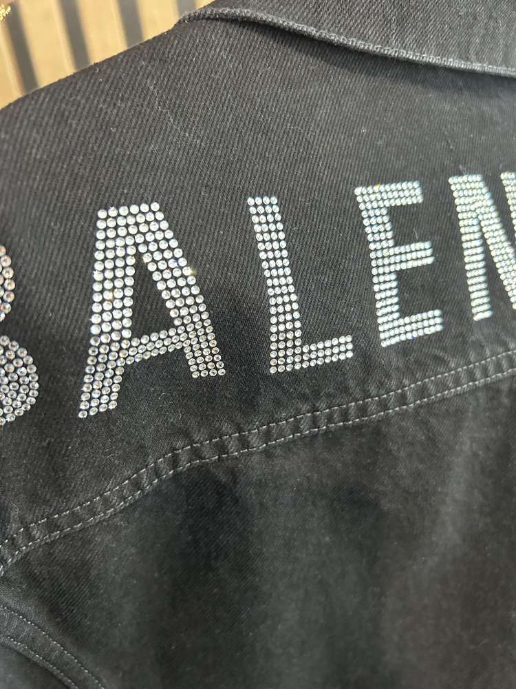 Balenciaga bunda
