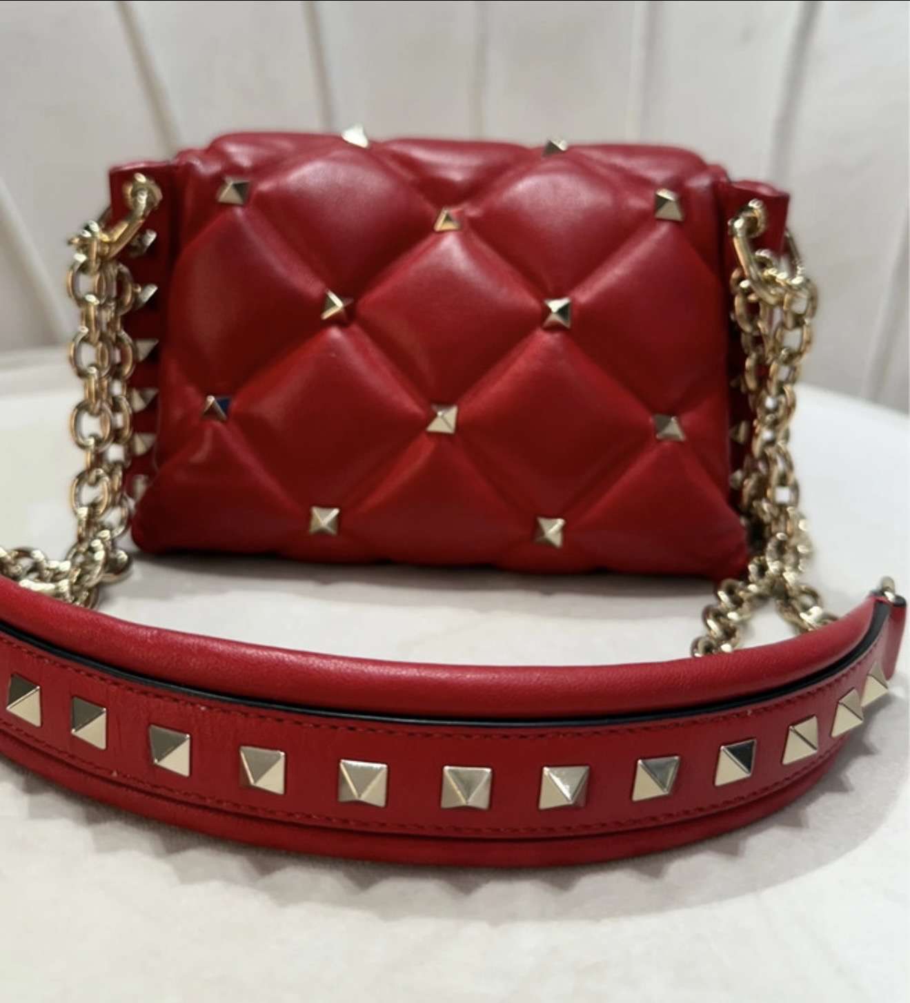 Valentino Garavani kabelka