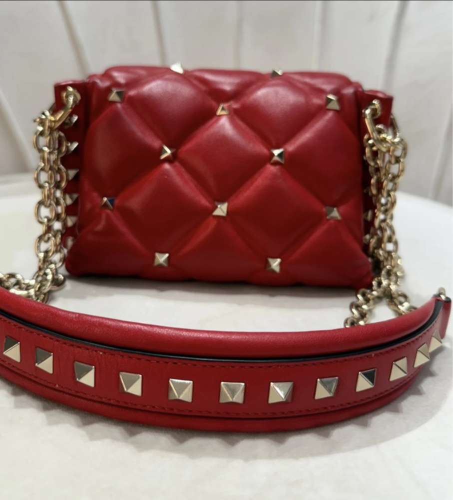 Valentino Garavani kabelka