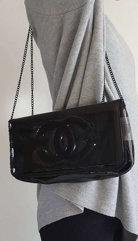 CHANEL BEAUTY KABELKA