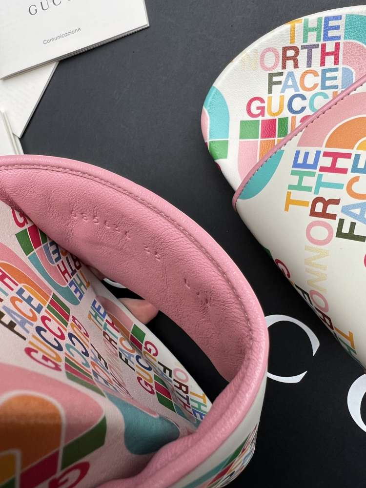 Gucci x The North Face šlapky