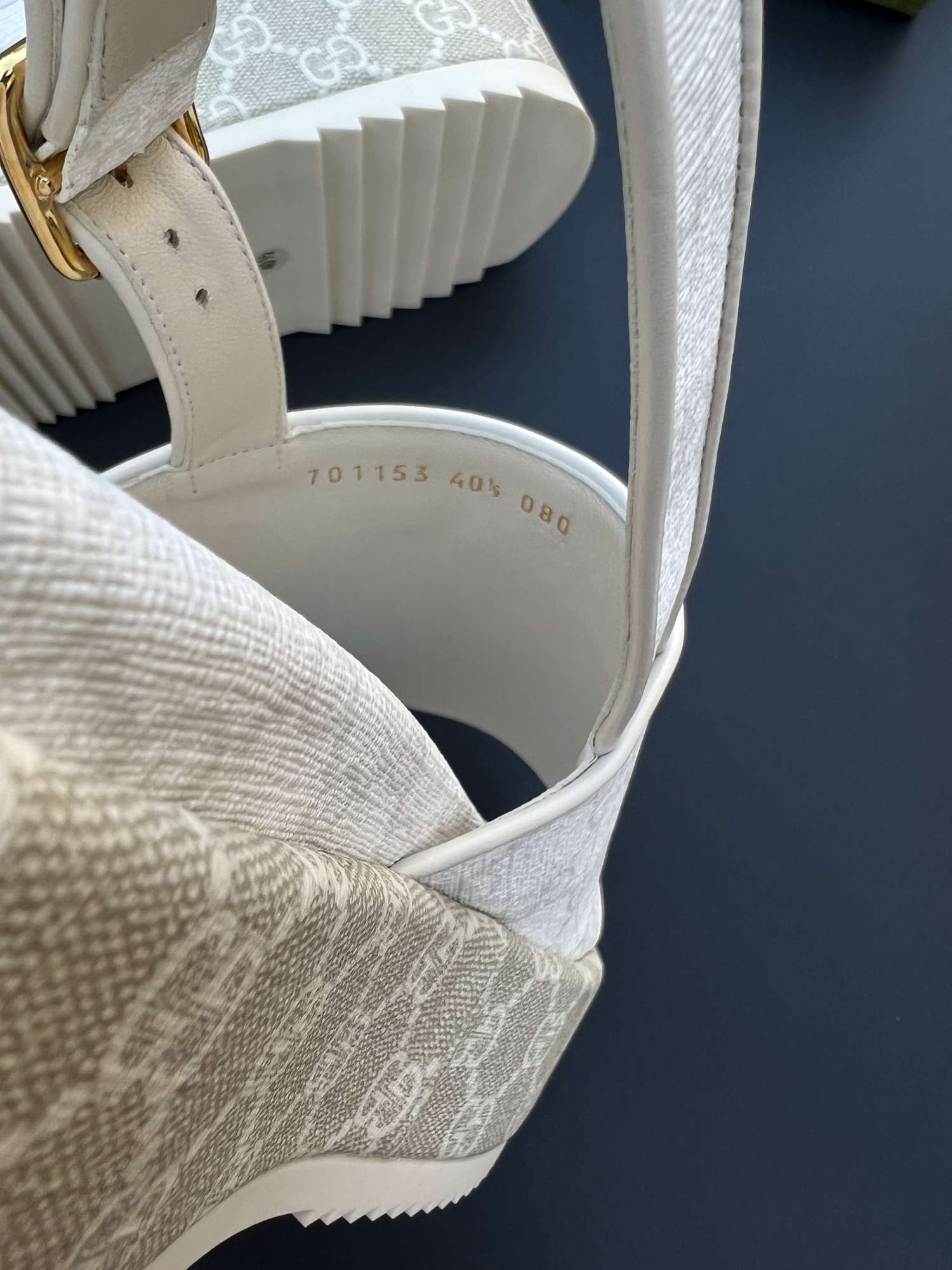 Gucci supreme sandale