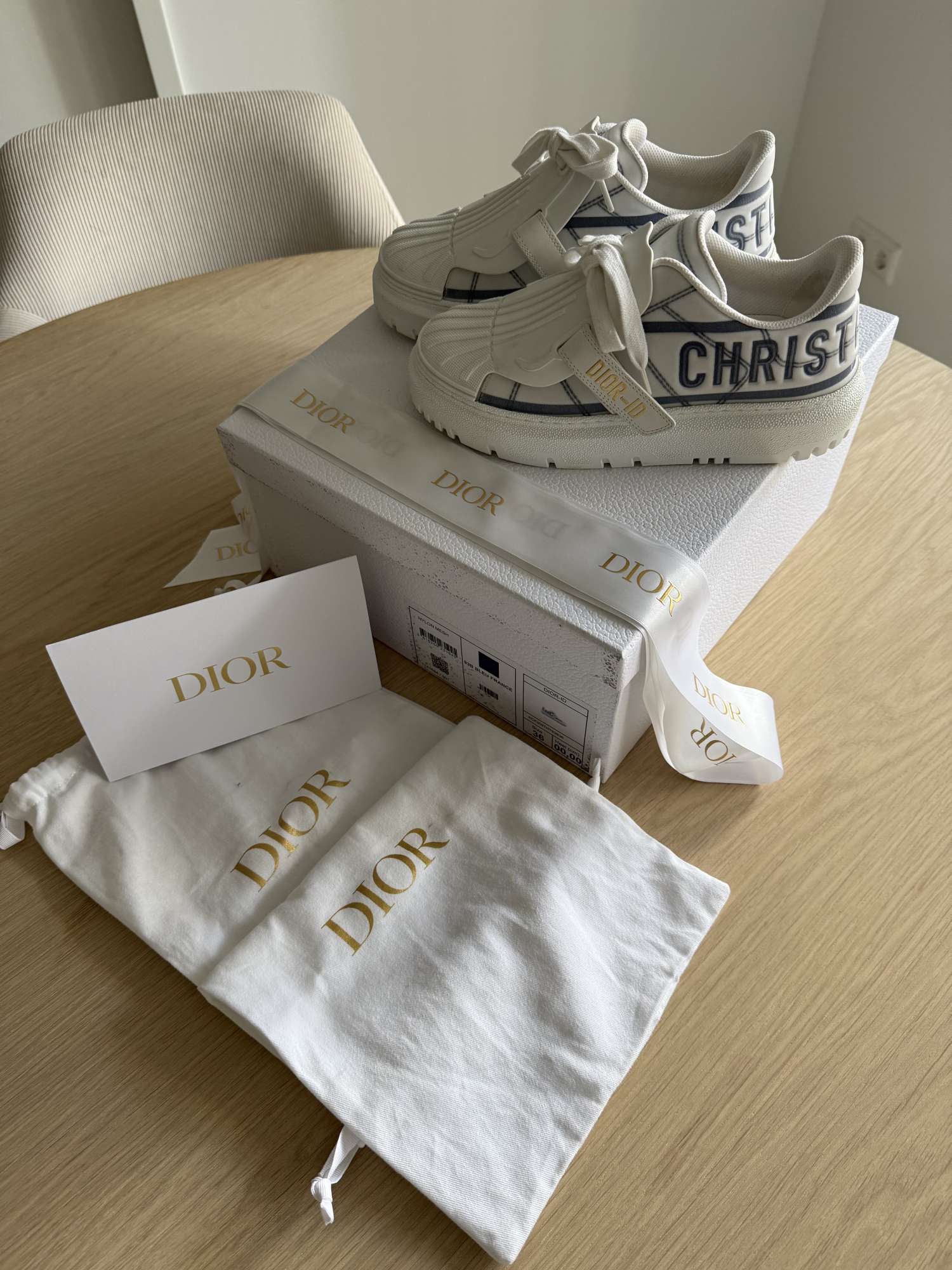 Dior sneaker