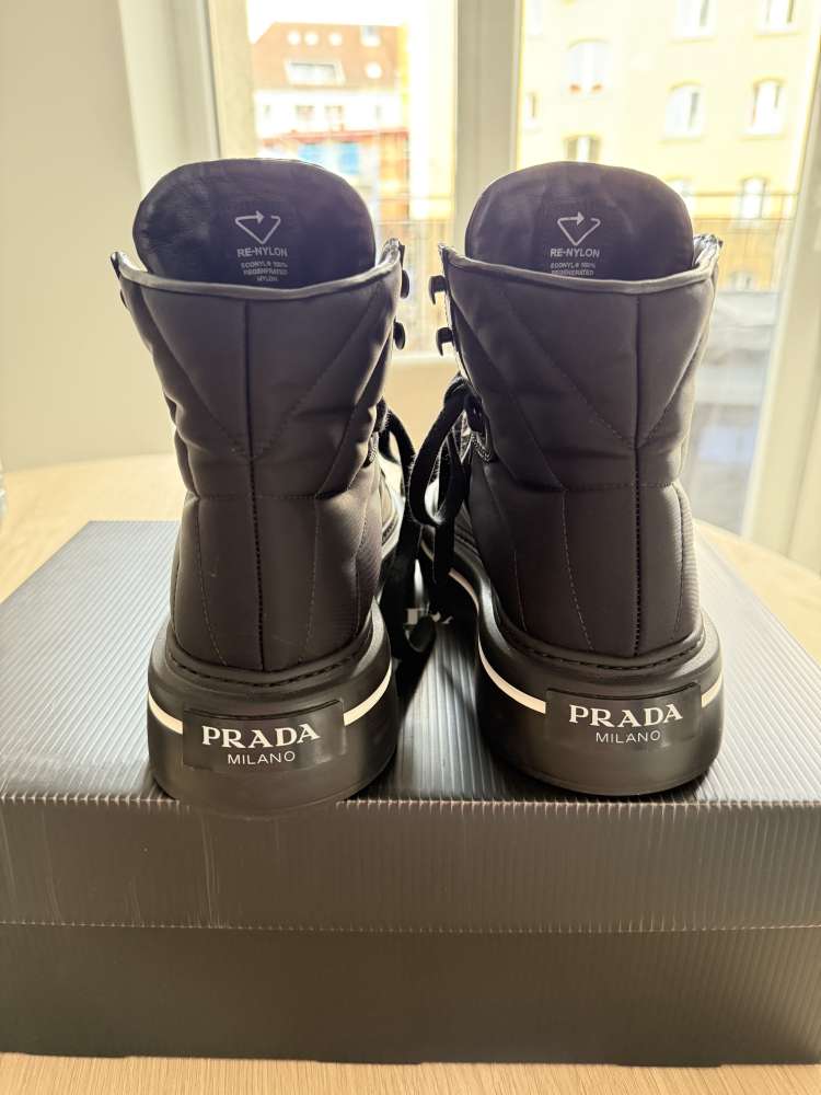 Prada sneaker